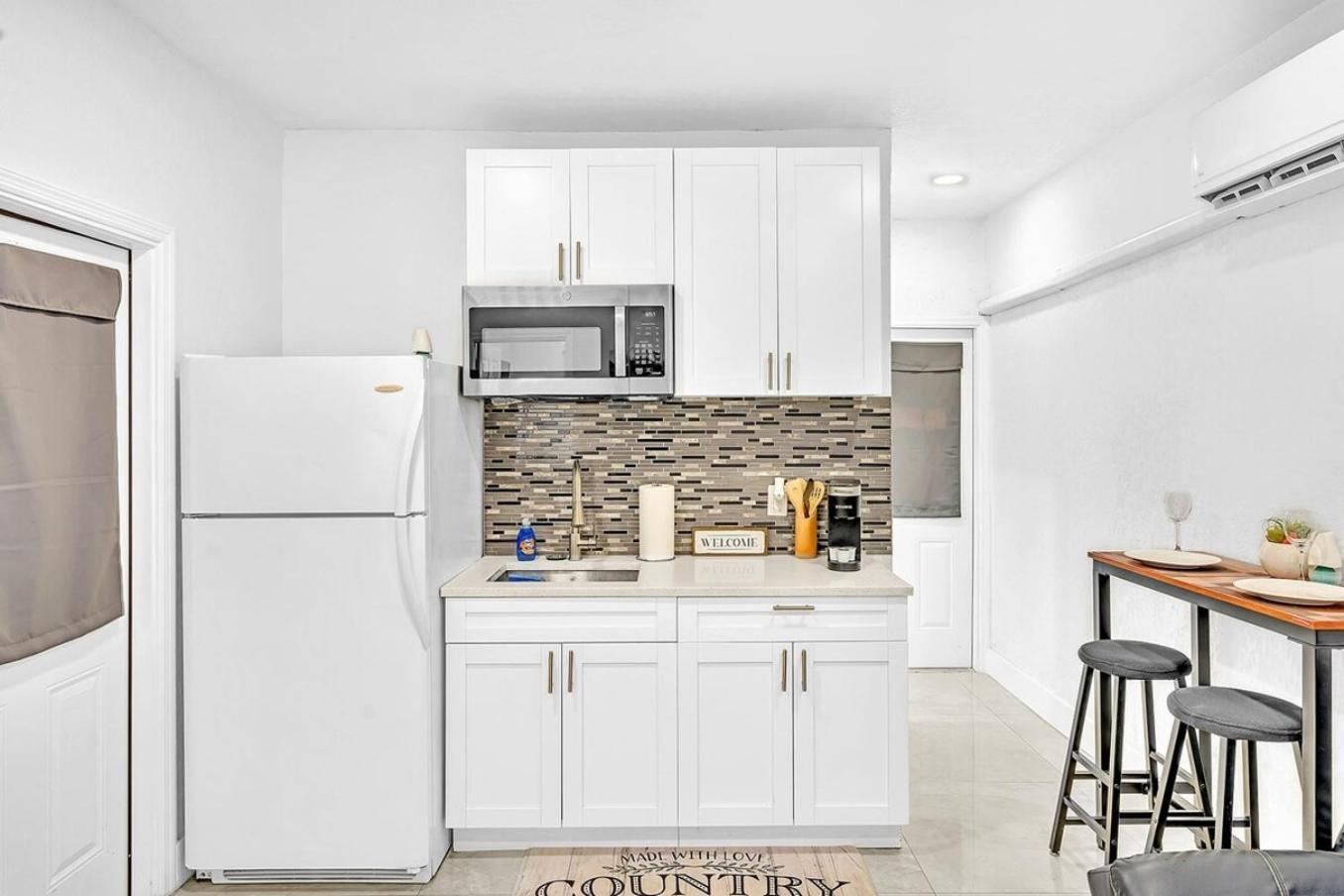 Boutique One Bdrm Close To Aventura Mall & Beach 哈兰代尔海滩 外观 照片